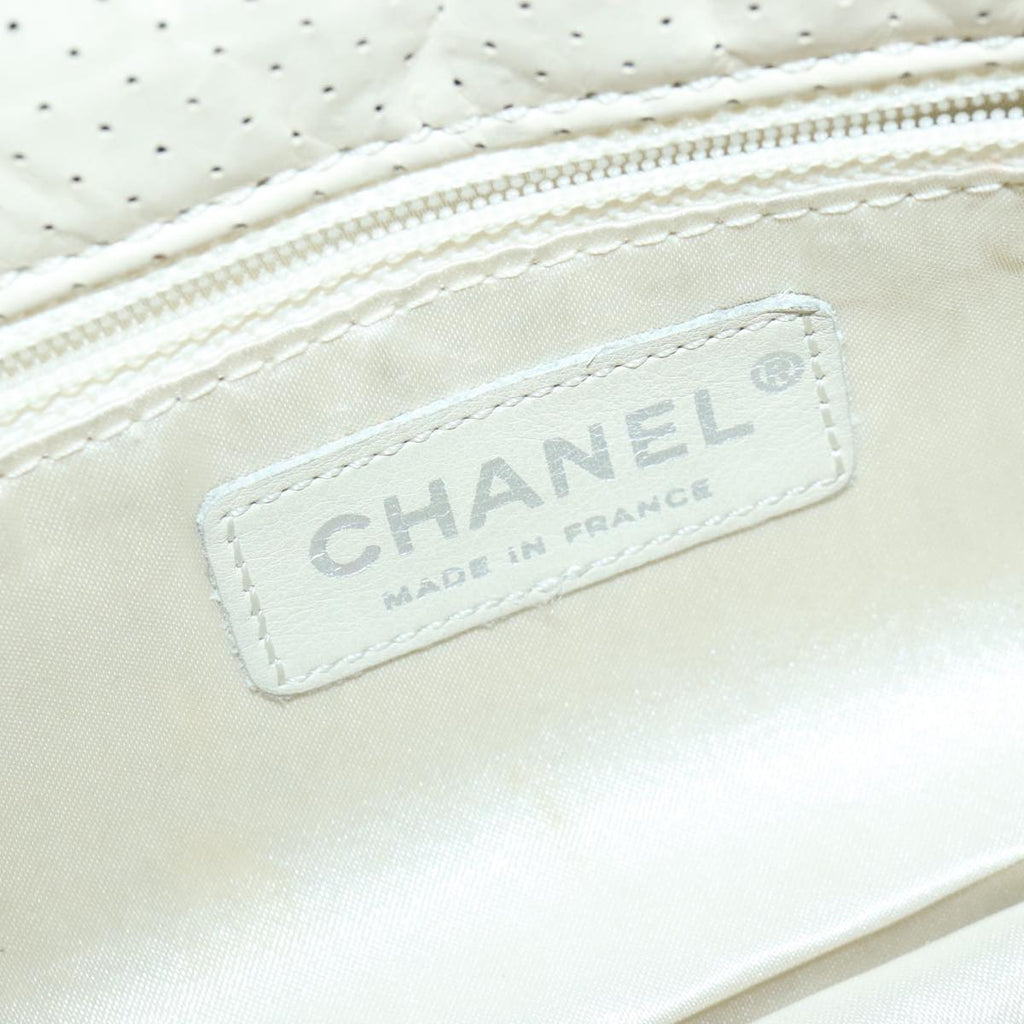 CHANEL Chain Shoulder Bag Punching leather White Silver CC 91310
