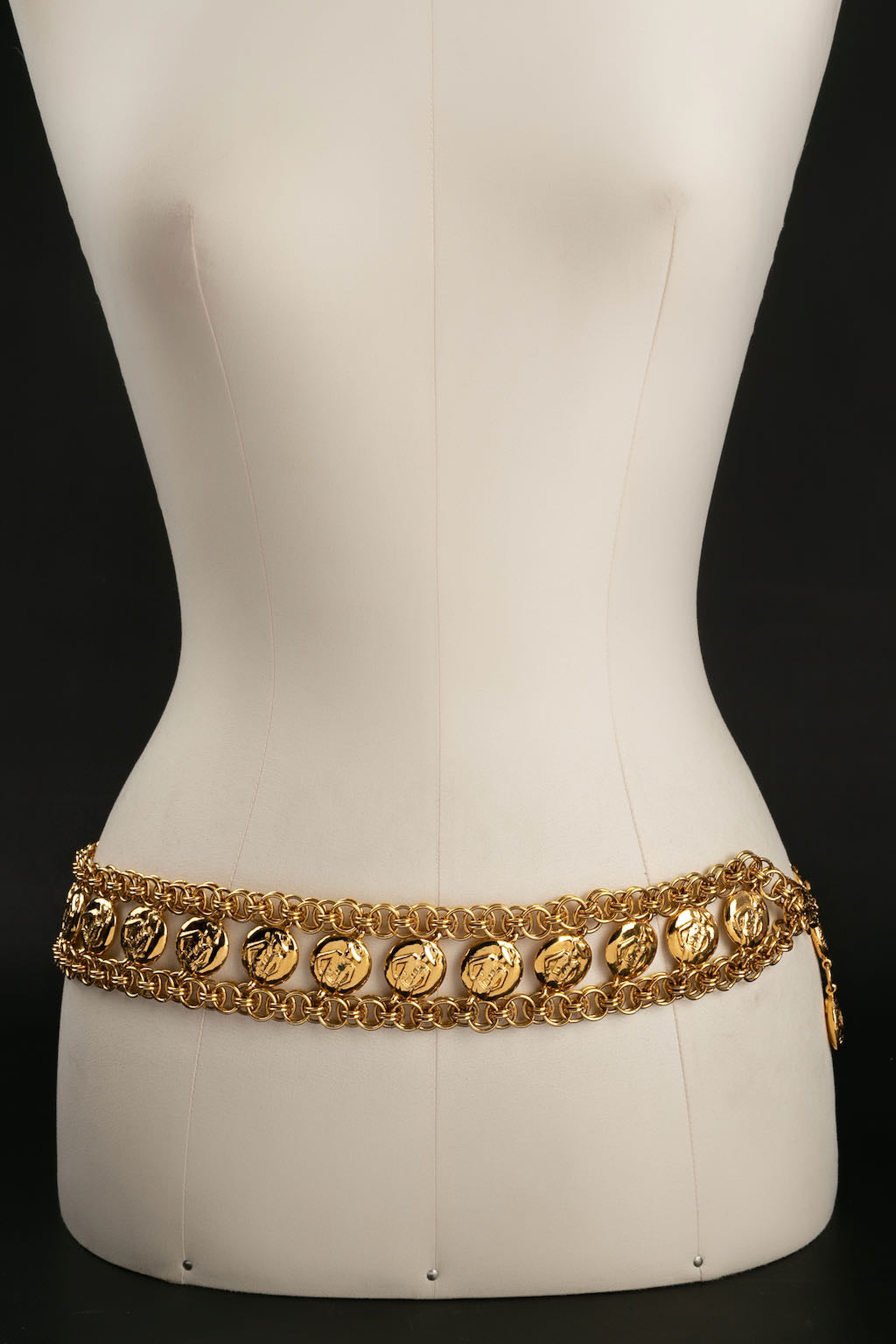 Ceinture en mÃƒÆ’Ã‚Â©tal dorÃƒÆ’Ã‚Â© Chanel