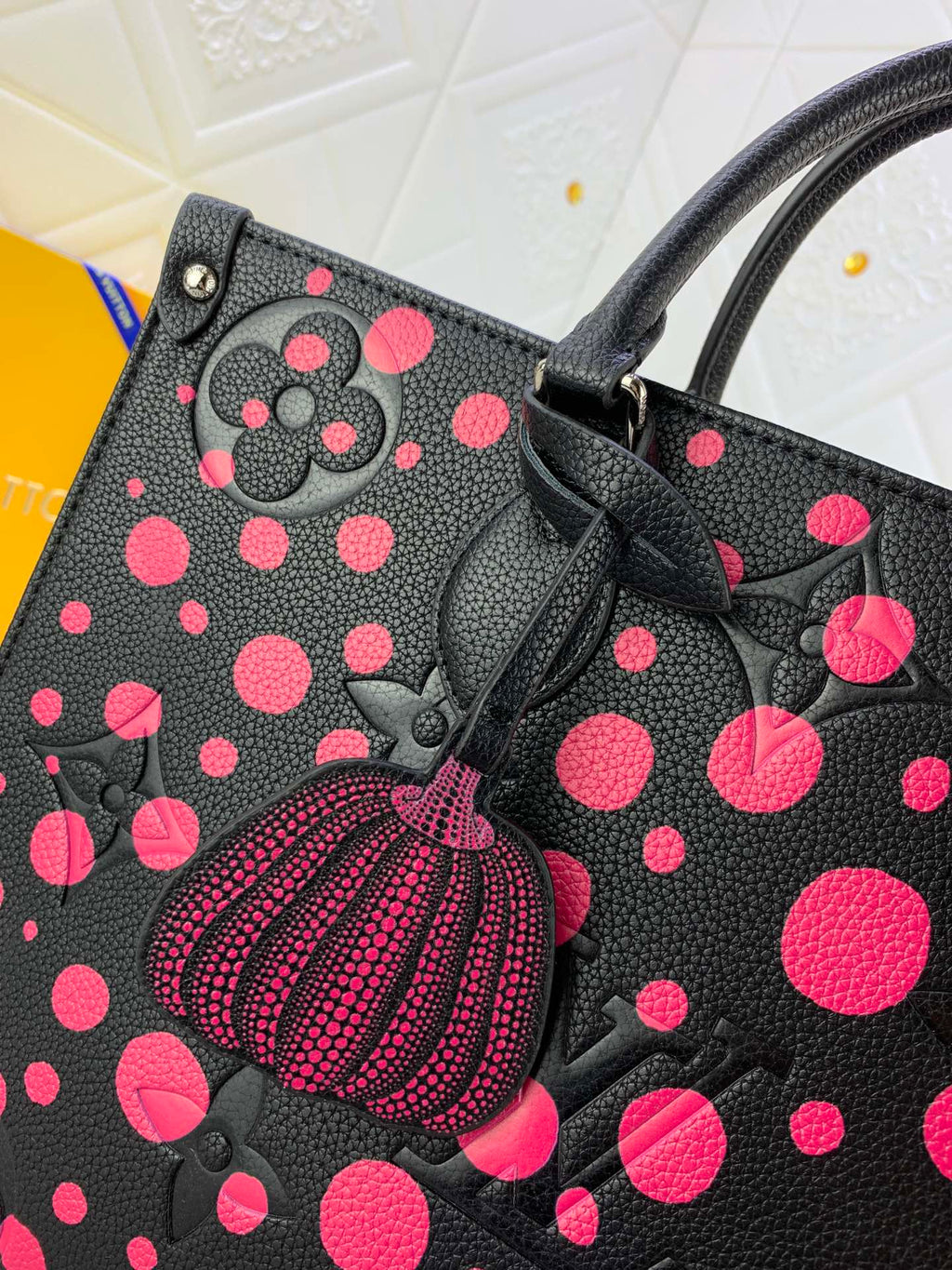 EN - New Bag LUV 634