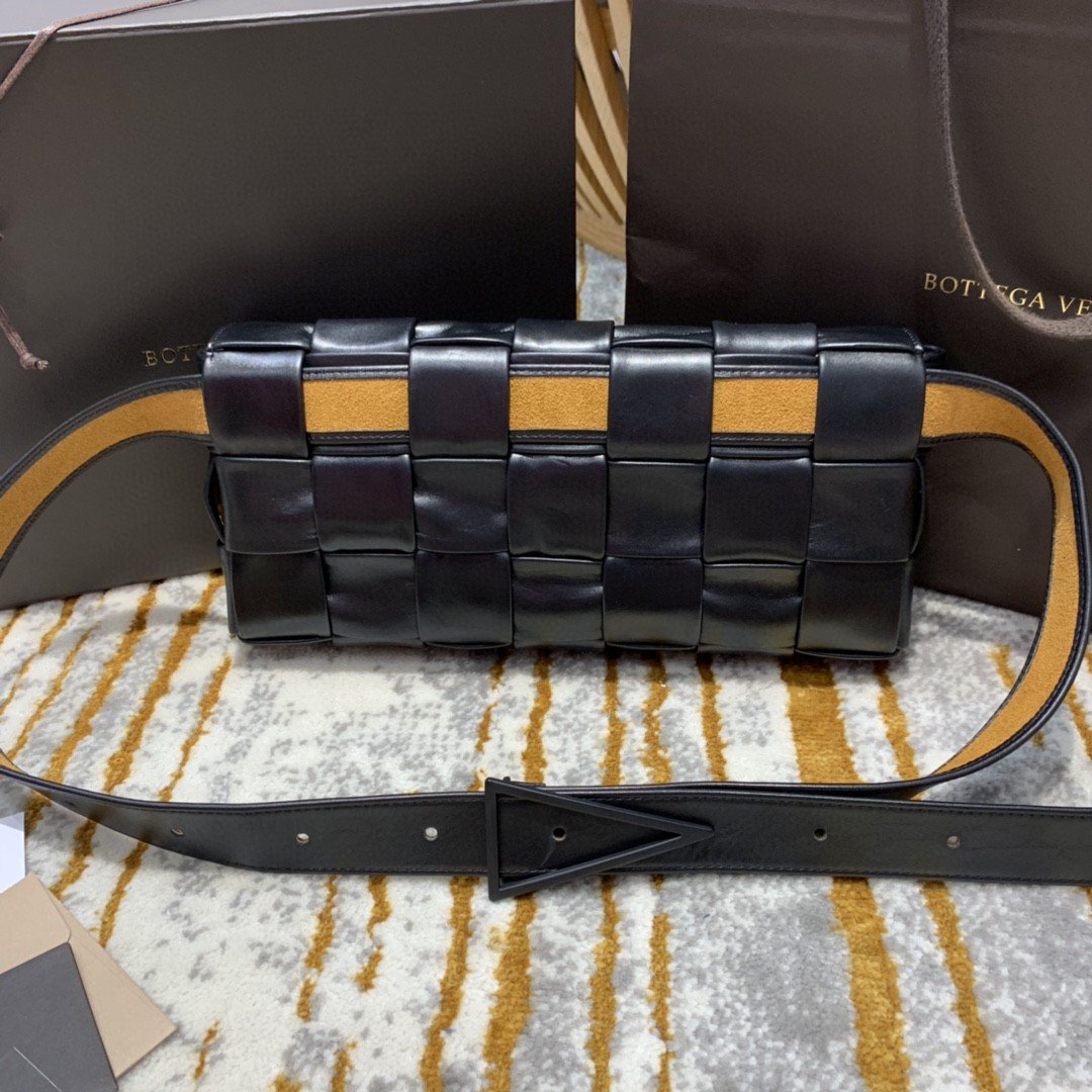 GLAMI Brick Cassette Bag For Women 11in/28cm In Black 709360VMAY18425