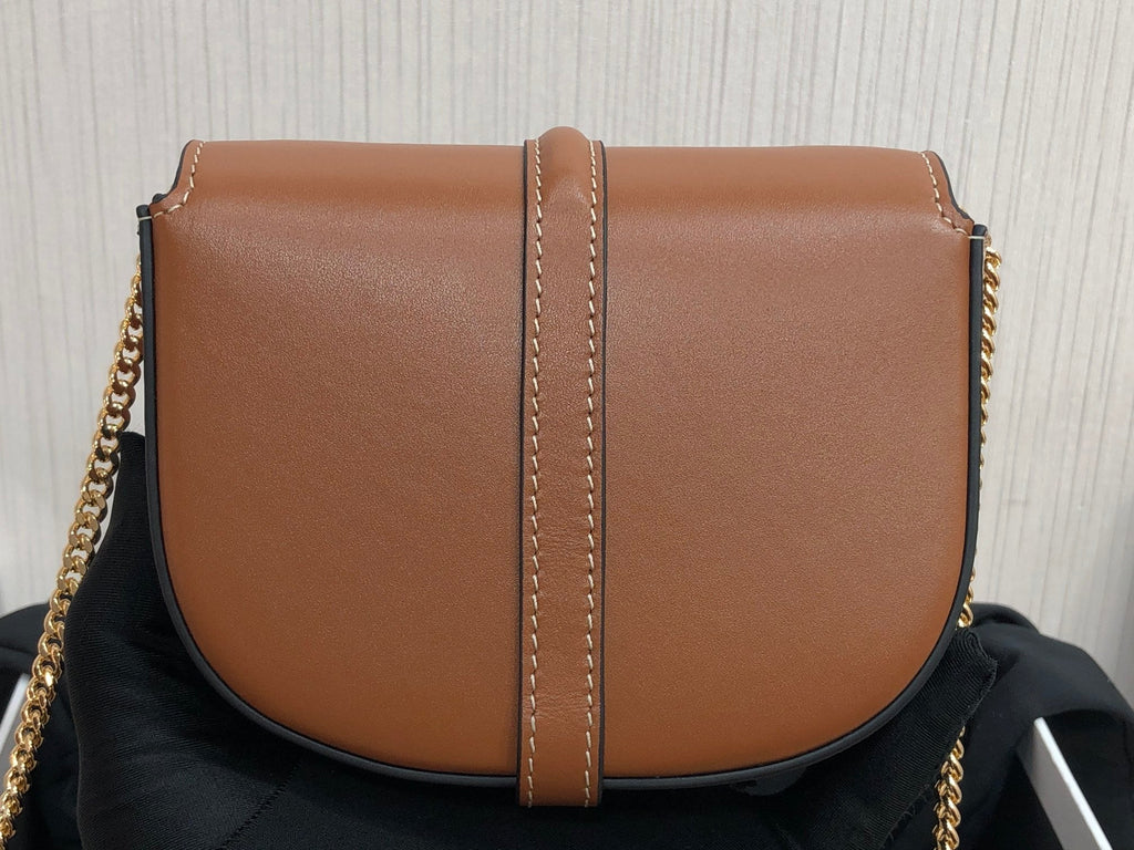 GLAMI Small Chain Pouch Brown For Women 5.5in/14cm 10G453CQ7.38NO
