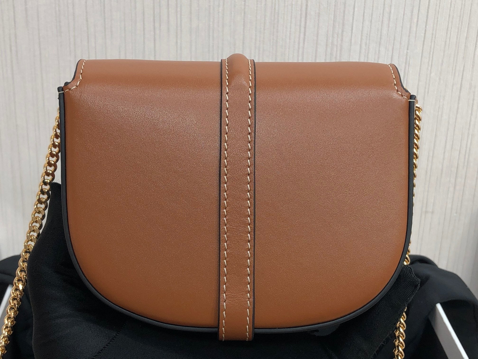 GLAMI Small Chain Pouch Brown For Women 5.5in/14cm 10G453CQ7.38NO
