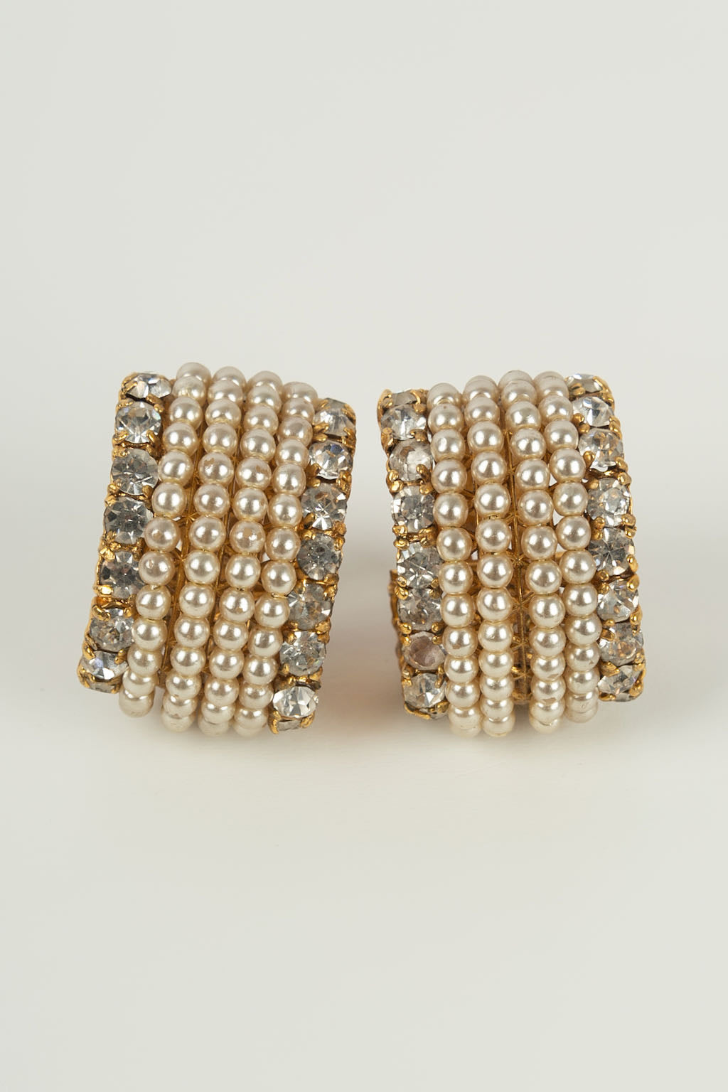 Boucles d'oreilles nacrÃƒÆ’Ã‚Â©es Chanel