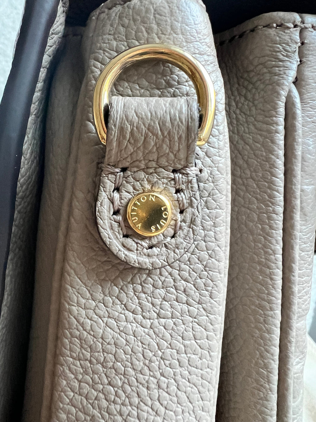Louis Vuitton Pochette Metis Dune Empreinte (RRP £2,110)