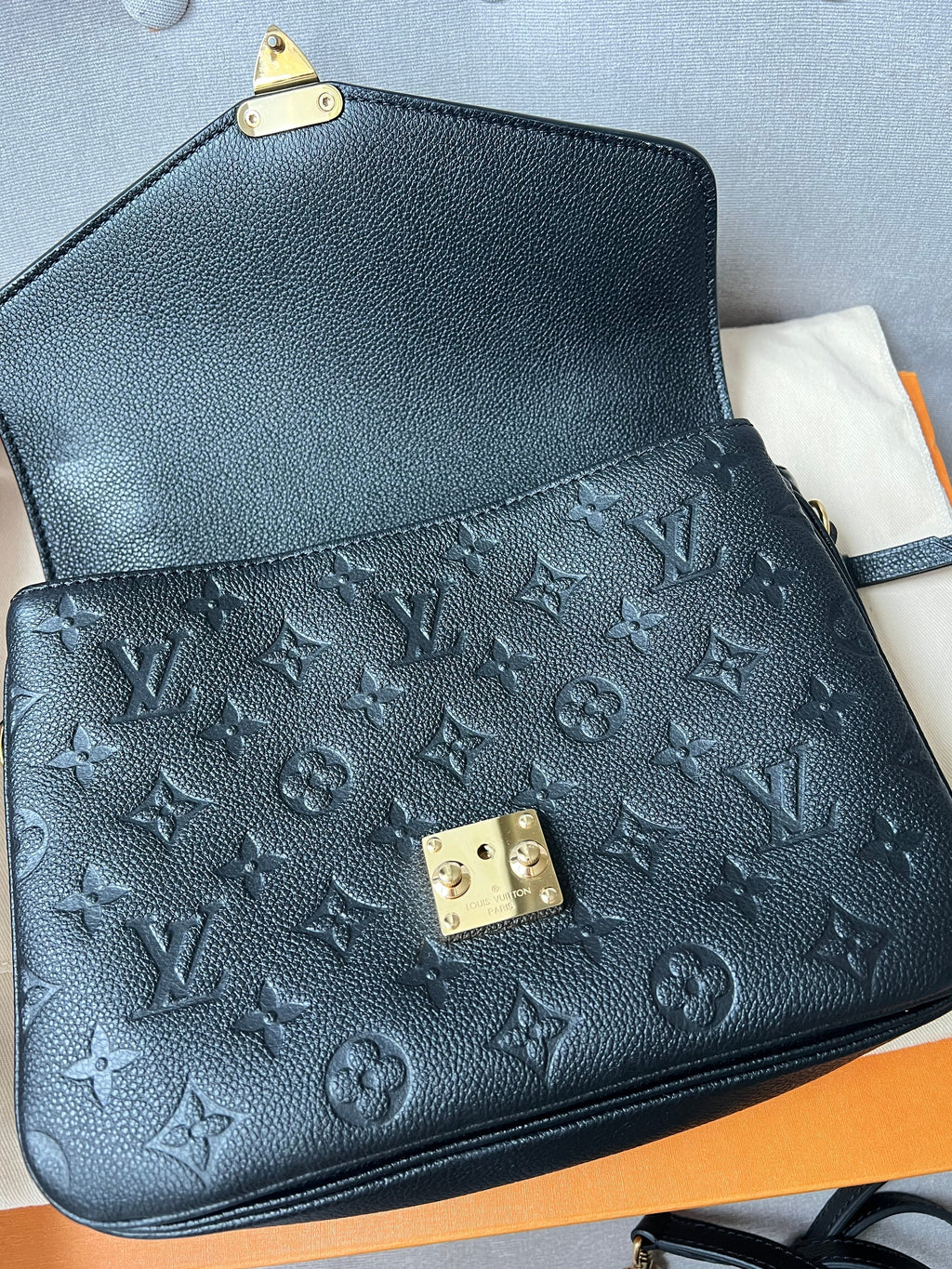 Louis Vuitton Pochette Metis Black Empreinte (RRP £2,110)