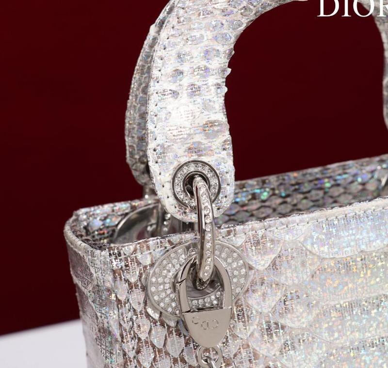 SAMCC - DOR Bags - 092