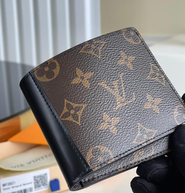 SAMC - Mix Wallets - 066