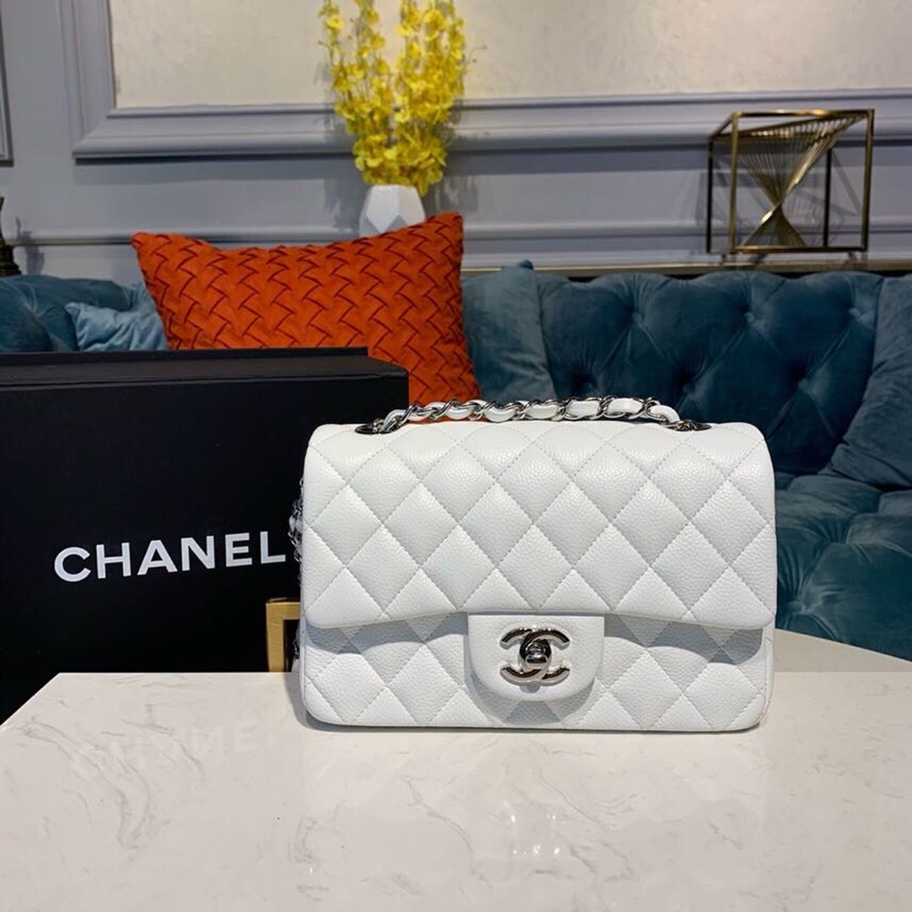 CHLSmall Classic Handbag Silver Hardware White For Women, Women’s Bags, Shoulder And Crossbody Bags 7.8in/20cm A01113