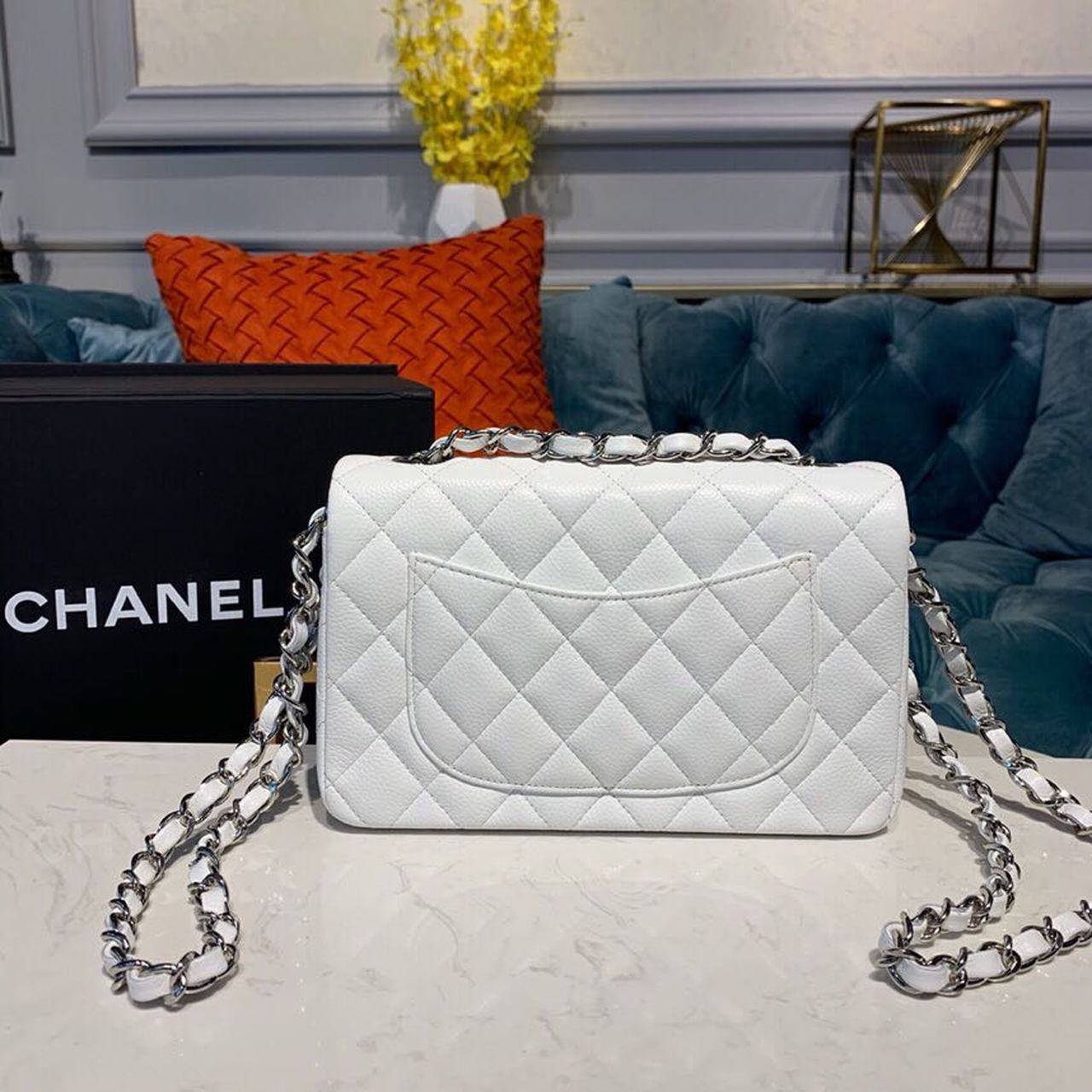 CHLSmall Classic Handbag Silver Hardware White For Women, Women’s Bags, Shoulder And Crossbody Bags 7.8in/20cm A01113