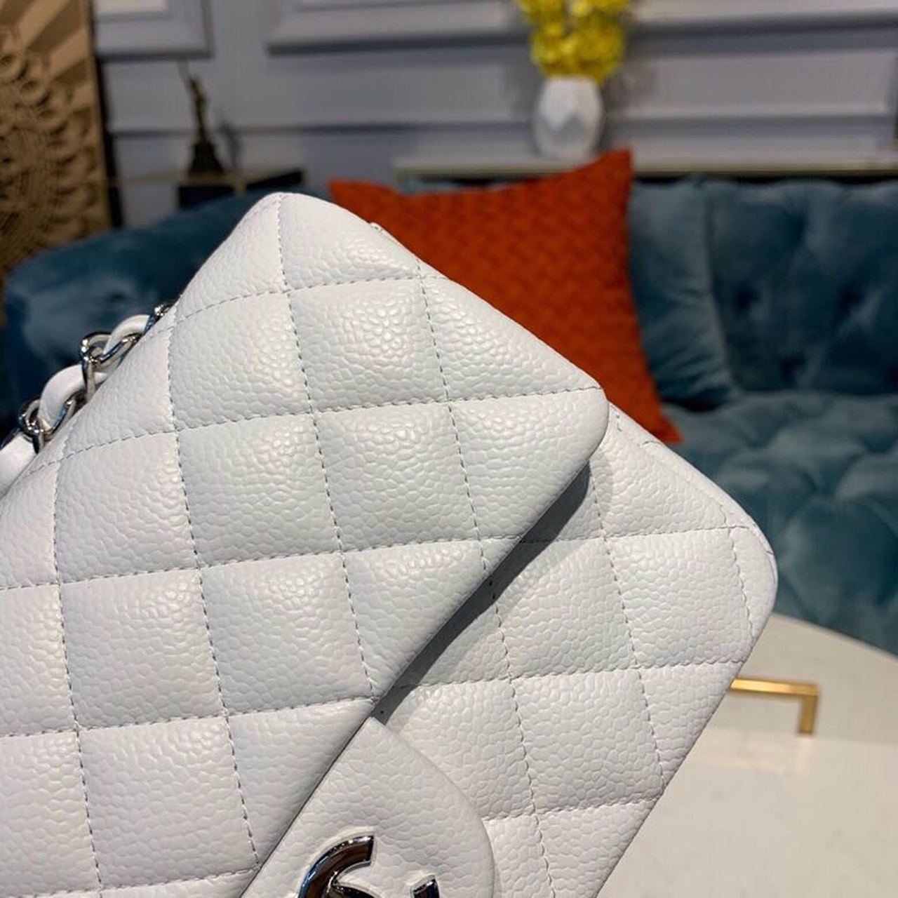 CHLSmall Classic Handbag Silver Hardware White For Women, Women’s Bags, Shoulder And Crossbody Bags 7.8in/20cm A01113