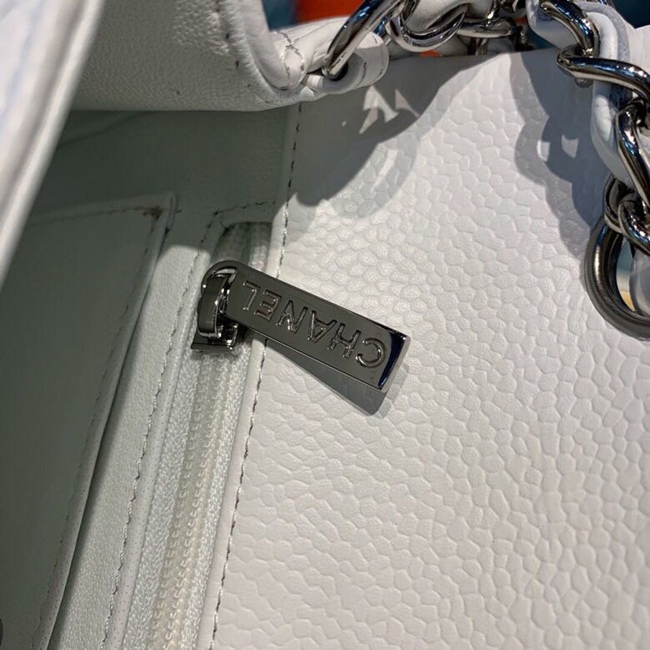 CHLSmall Classic Handbag Silver Hardware White For Women, Women’s Bags, Shoulder And Crossbody Bags 7.8in/20cm A01113
