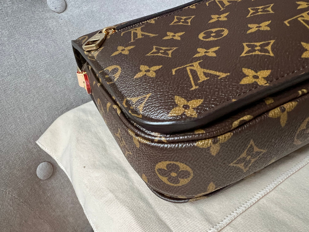 Louis Vuitton Pochette Metis Monogram (RRP £1,970)