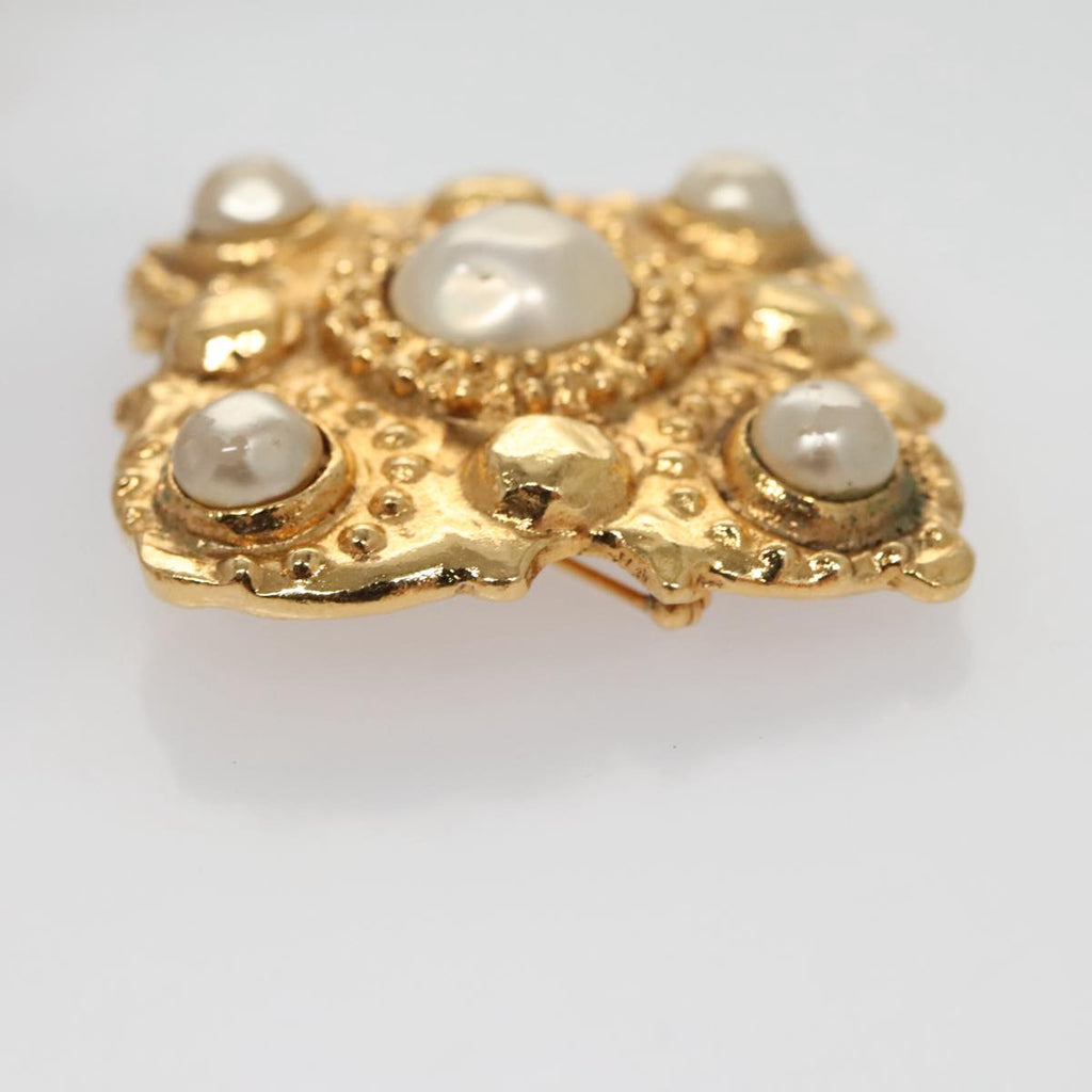 CHANEL Brooch metal Gold CC 92879