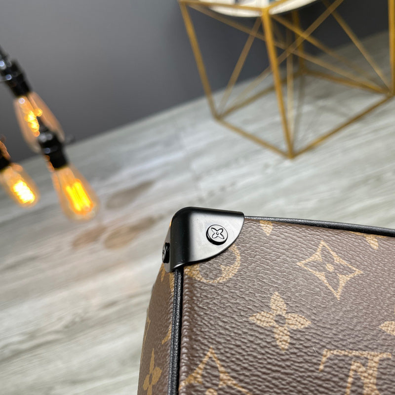 LOV2 Bags - Luxurious Bags  1584