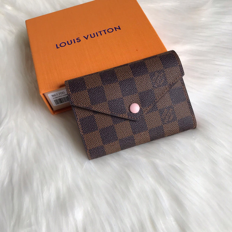 LOV2 Bags - Luxurious Bags  1660