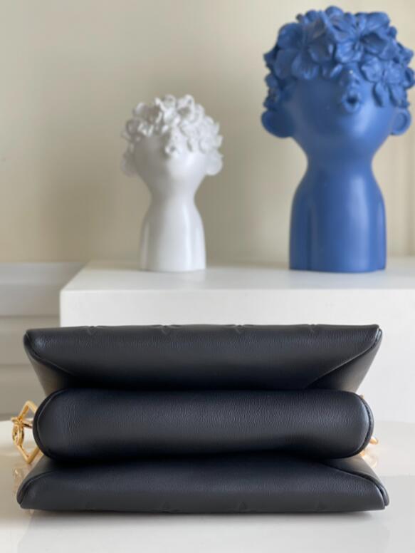 SAMC - LOV Bags - 2100