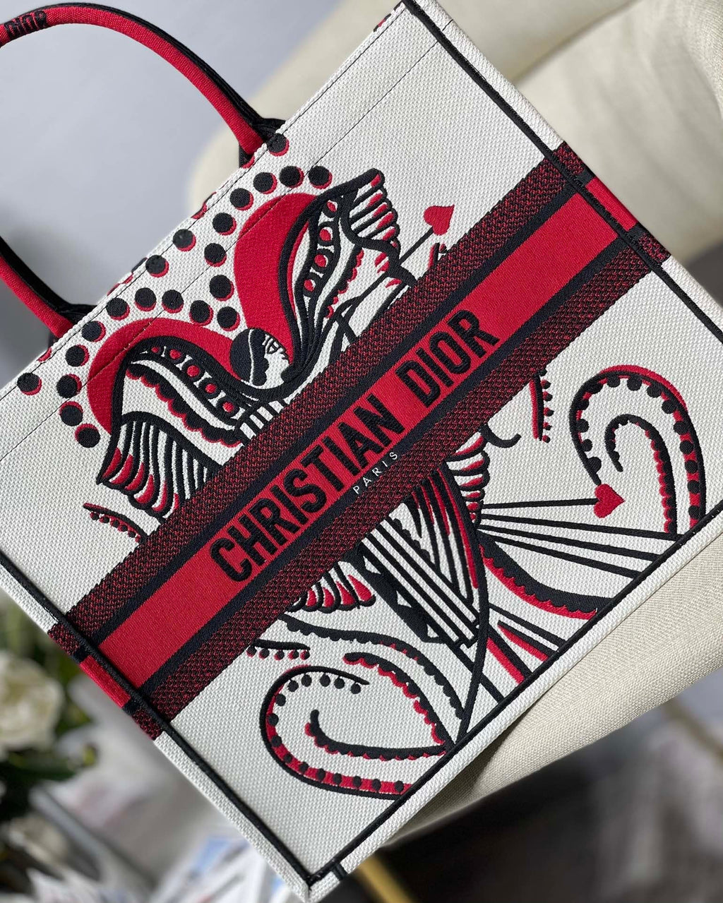 GLAMI MeGLAMIum Book Tote Latte Multicolor Cupidon Embroidery, Red/White, For Women WomenÃ¢â‚¬â„¢s Handbags, 41cm CD M1296ZTQG_M941