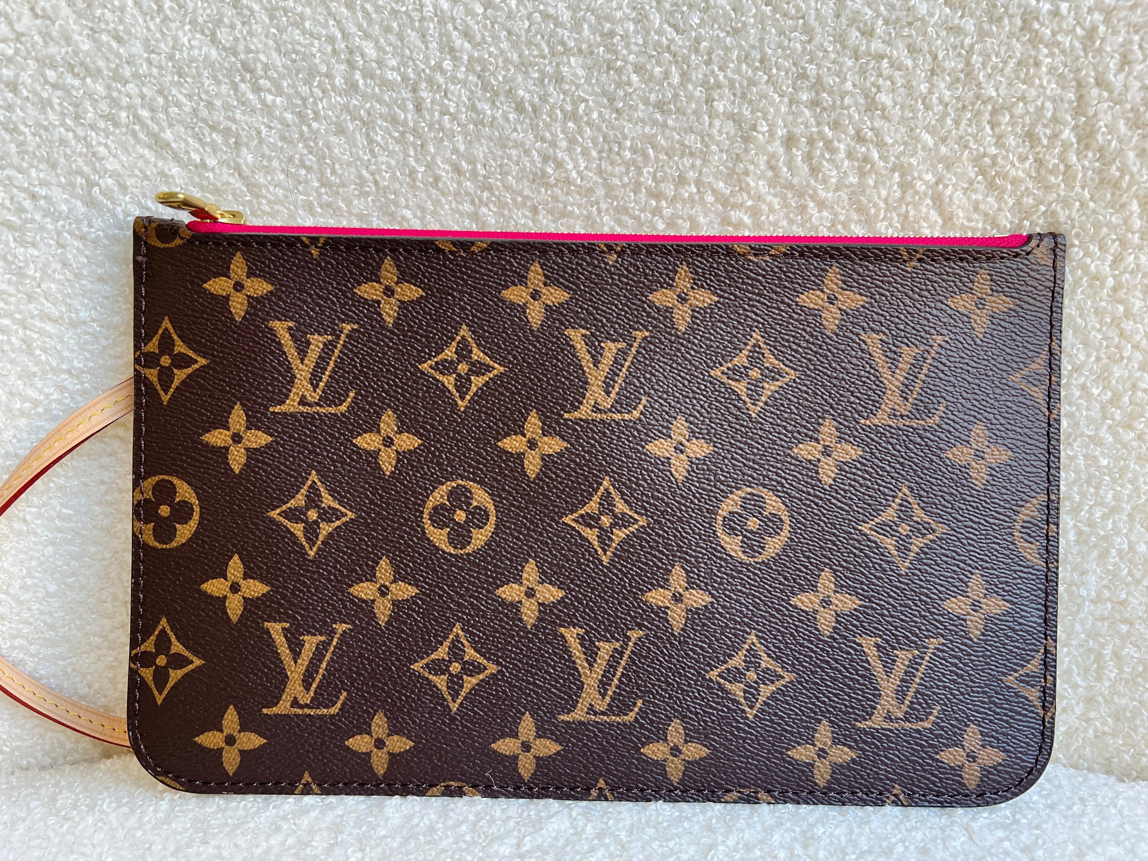Louis Vuitton Pouch (from Neverfull MM) in Monogram