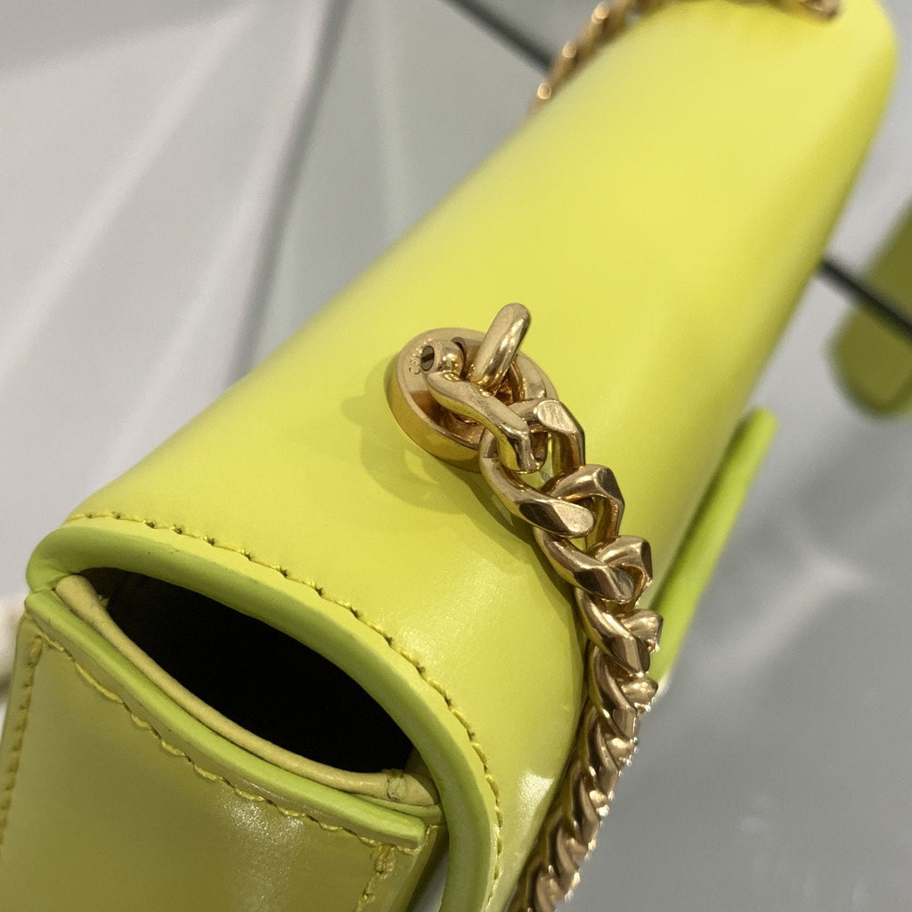 GLAMI Chain Shoulder Bag Cuir Triomphe Green For Women 7.9in/20cm