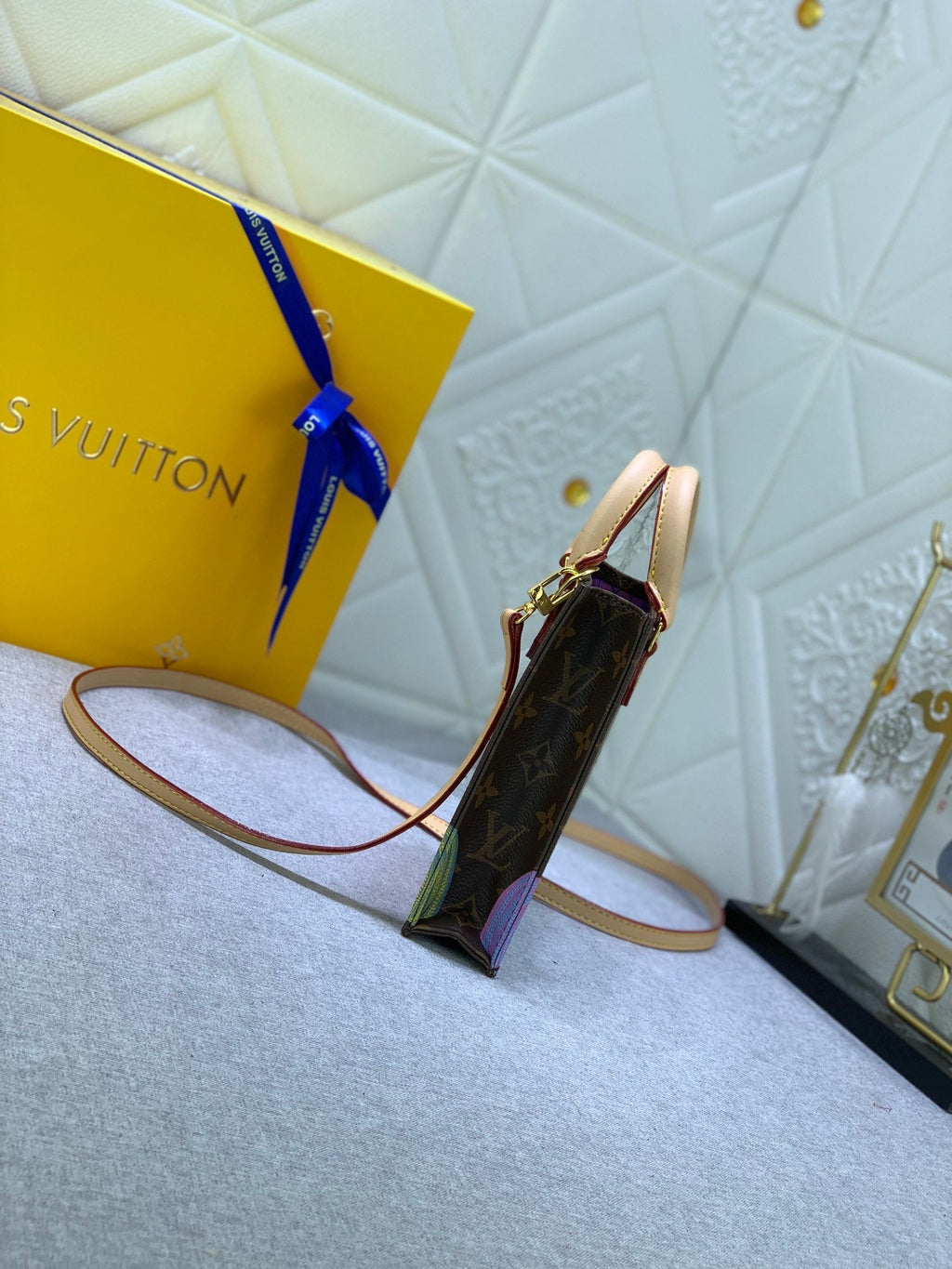 EN - Luxury Bags LUV 821