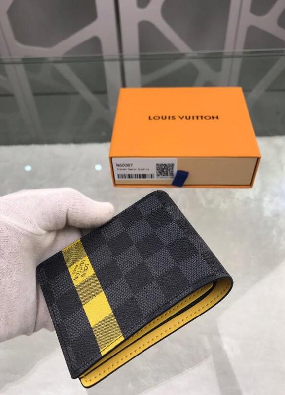 SAMC - Mix Wallets - 025