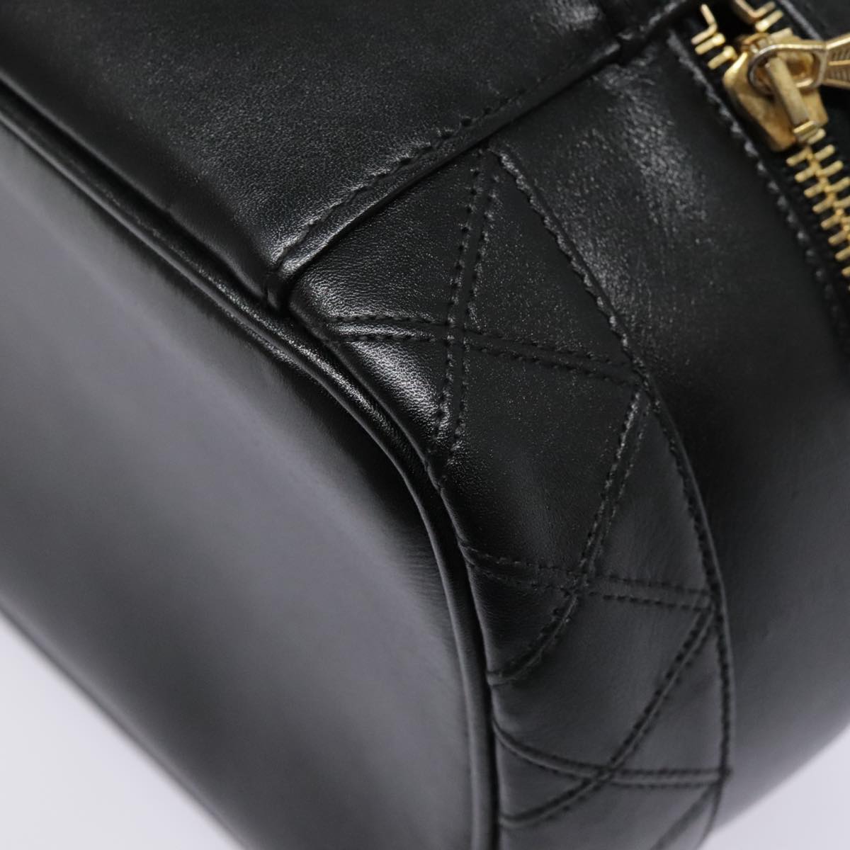 CHANEL Vanity Bicolore Pouch Leather Black Gold CC 93452