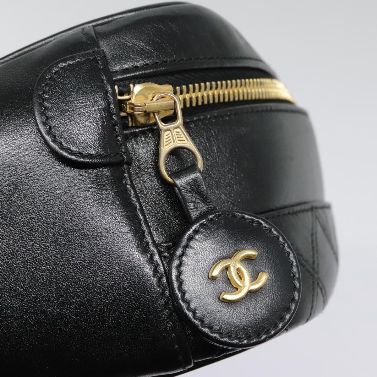 CHANEL Vanity Bicolore Pouch Leather Black Gold CC 93452