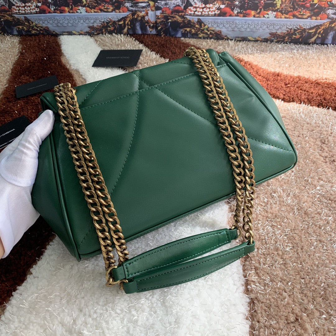 GLAMI MeGLAMIum Devotion Shoulder Bag In Quilted Nappa Green For Women 10.2in/26cm GLAMI