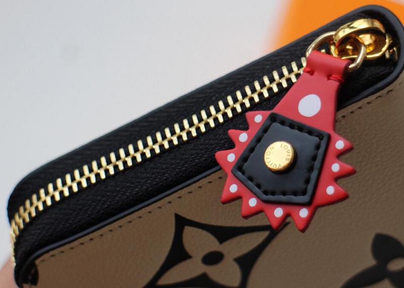 SAMC - Mix Wallets - 015