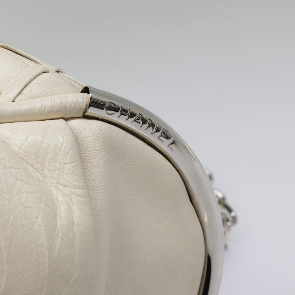 CHANEL Chain Shoulder Bag Leather White CC 93890