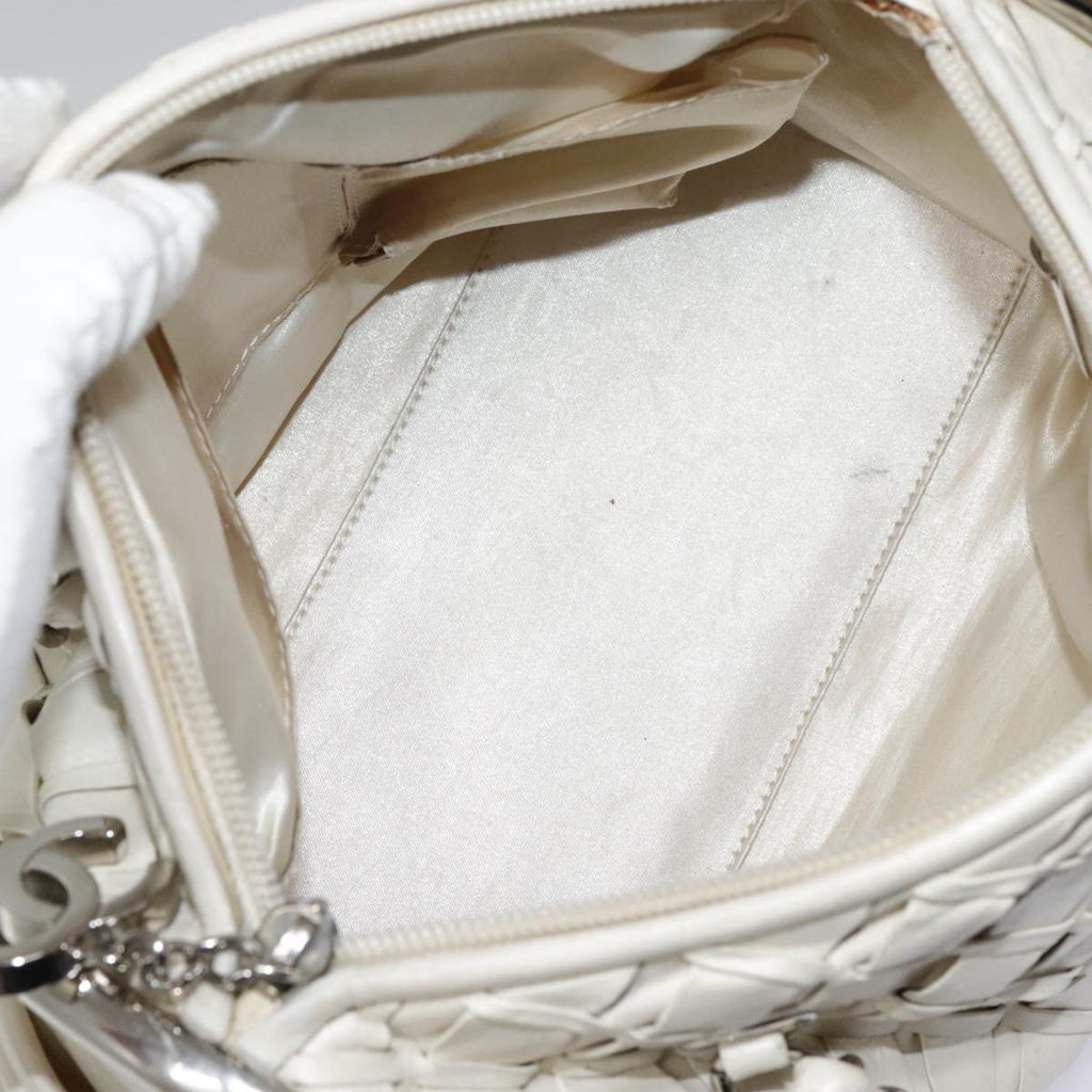 CHANEL Chain Shoulder Bag Leather White CC 93890