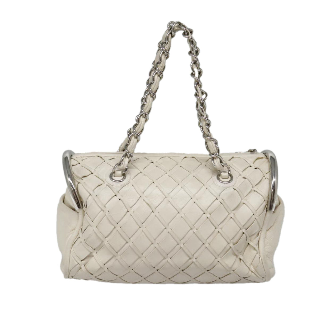 CHANEL Chain Shoulder Bag Leather White CC 93890