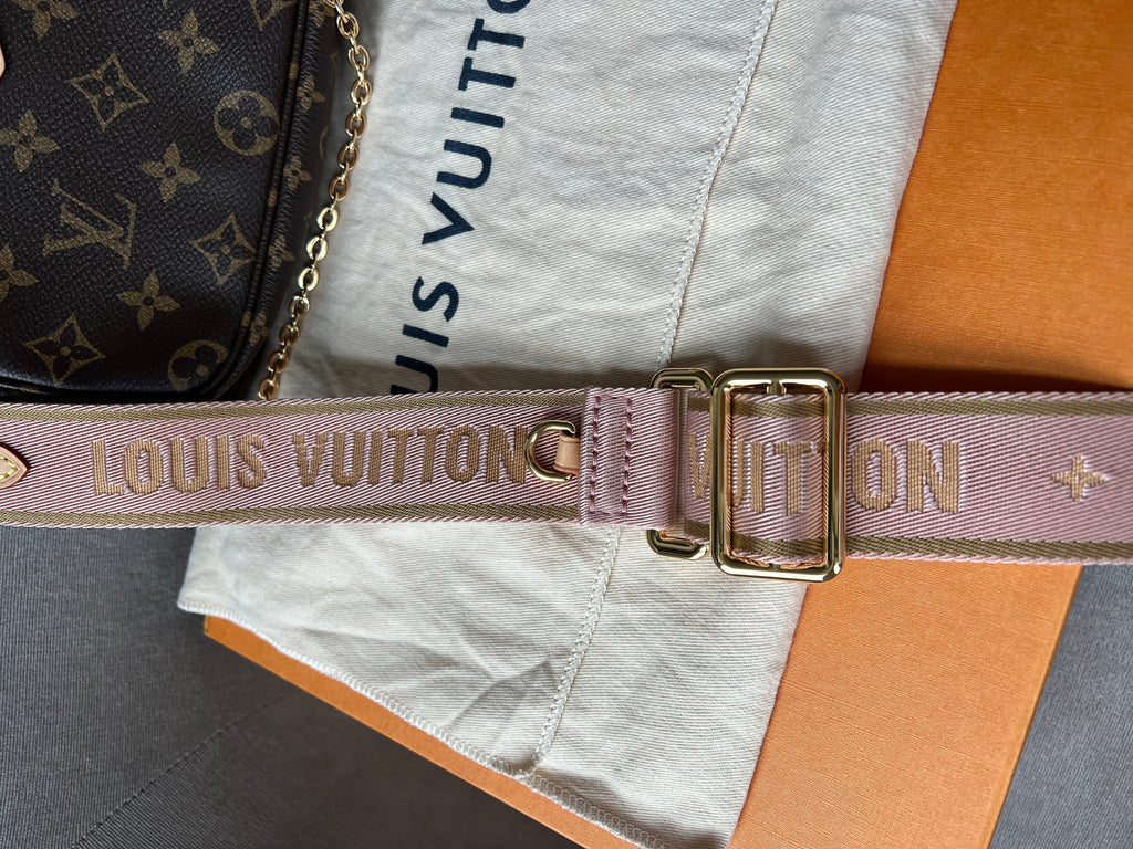 Louis Vuitton Multi Pochette Accessoires Rose Chiaro (RRP £1970)