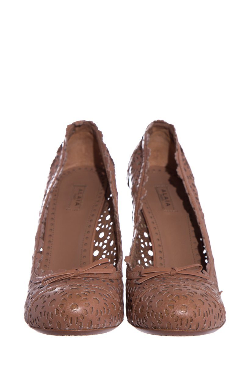 AlaÃƒÆ’Ã‚Â¯a Mauve Lace Cut-Out Round-Toe Pumps SZ 40.5