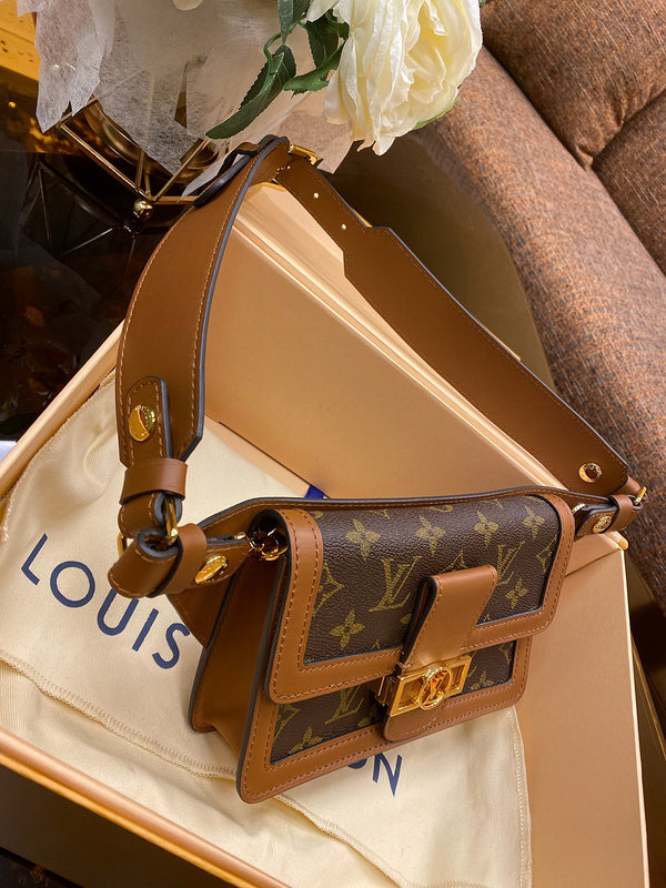 LOV2 Bags - Luxurious Bags  2621