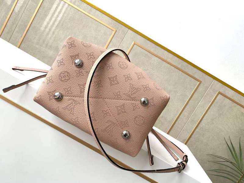 LOV2 Bags - Luxurious Bags  1133