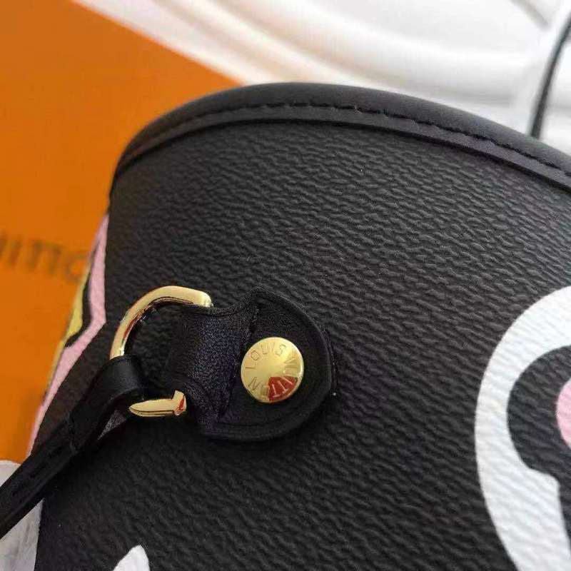 LOV2 Bags - Luxurious Bags  1116