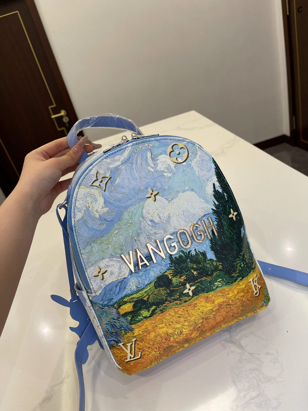 EN - Luxury Bags LUV 825