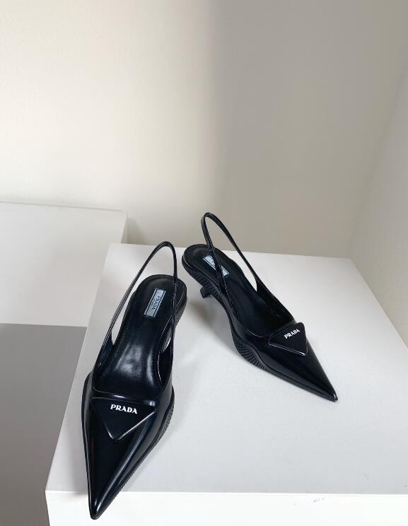 GlamyWomen Shoes - 700