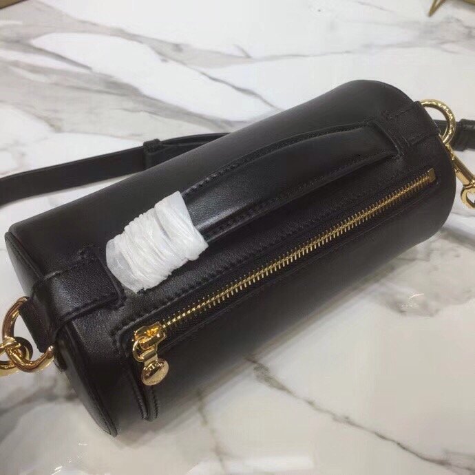 GLAMI The Kingdom Motif Barrel Bag In Black For Women, Bags 8.3in/21cm