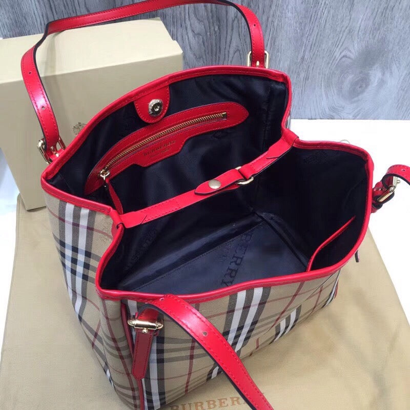 GLAMI The Small Canter Horseferry Check Tote Red For Women, WomenÃ¢â‚¬â„¢s Bags 11.6in/29.5cm