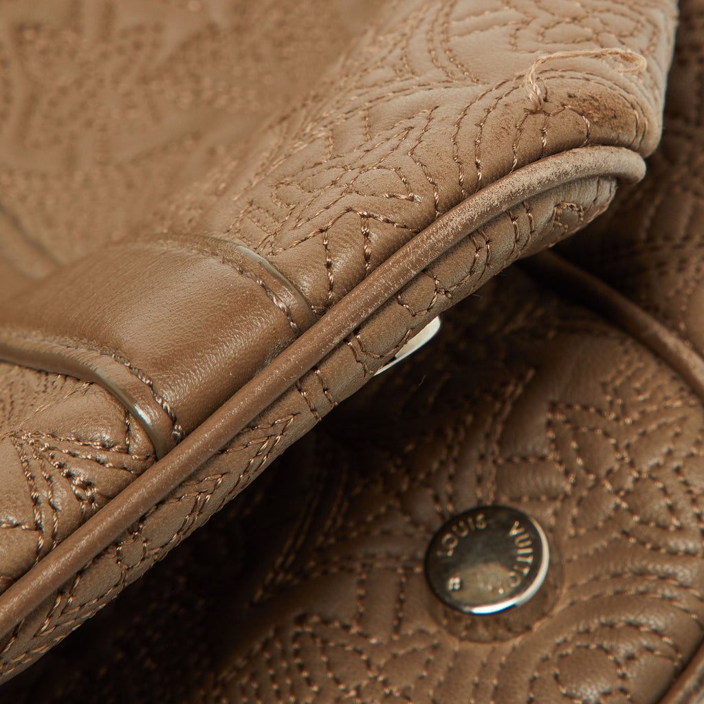 Louis Vuitton Gris Pearl Monogram Antheia Leather Ixia Mm Bag