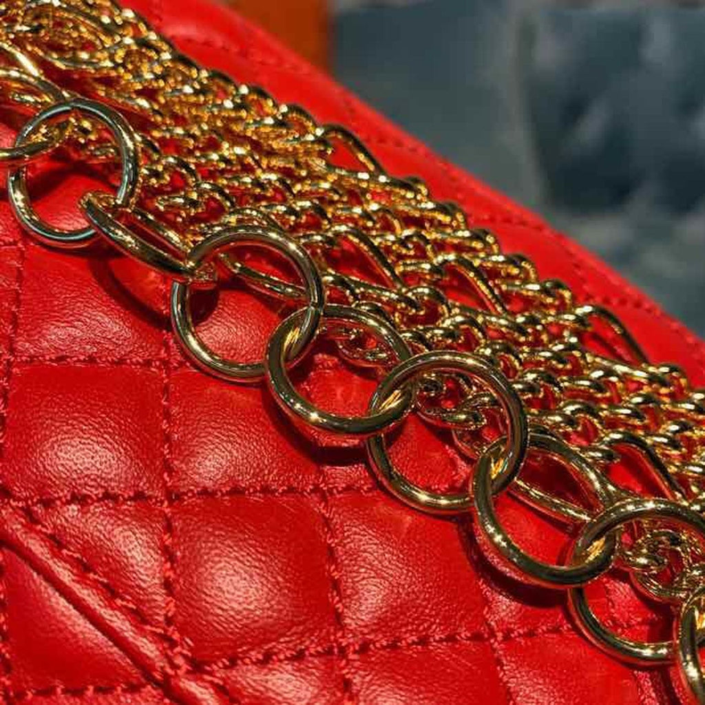 Glami LaGLAMIes Hibiscus Red Quilted Chain Belt Bag For Women 8in/21cm Glami