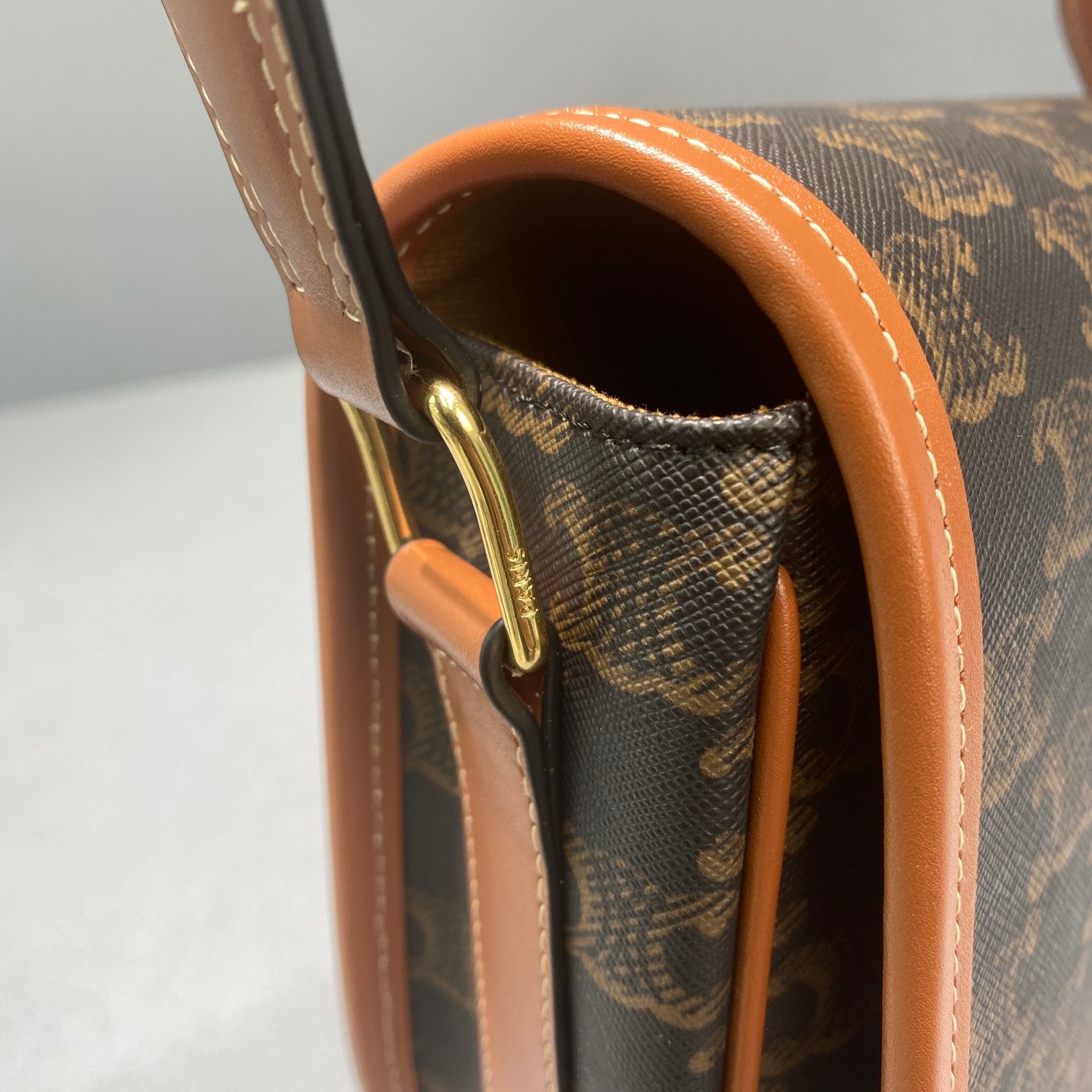 GLAMI Large Strap Folco Bag In Triomphe Canvas Brown For Women 9in/22cm 196932BZJ.04LU