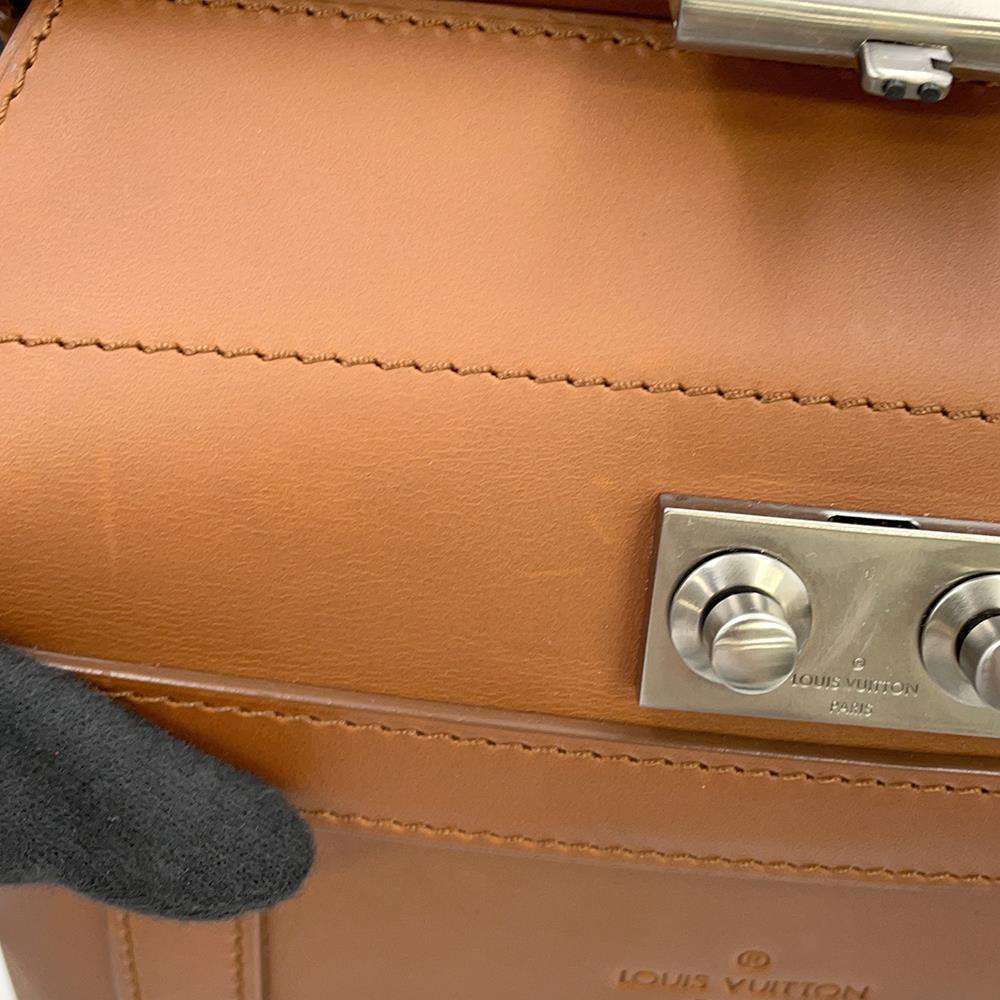 LOUIS VUITTON Nomade Porto Gemmells Brown Nomade・Leather