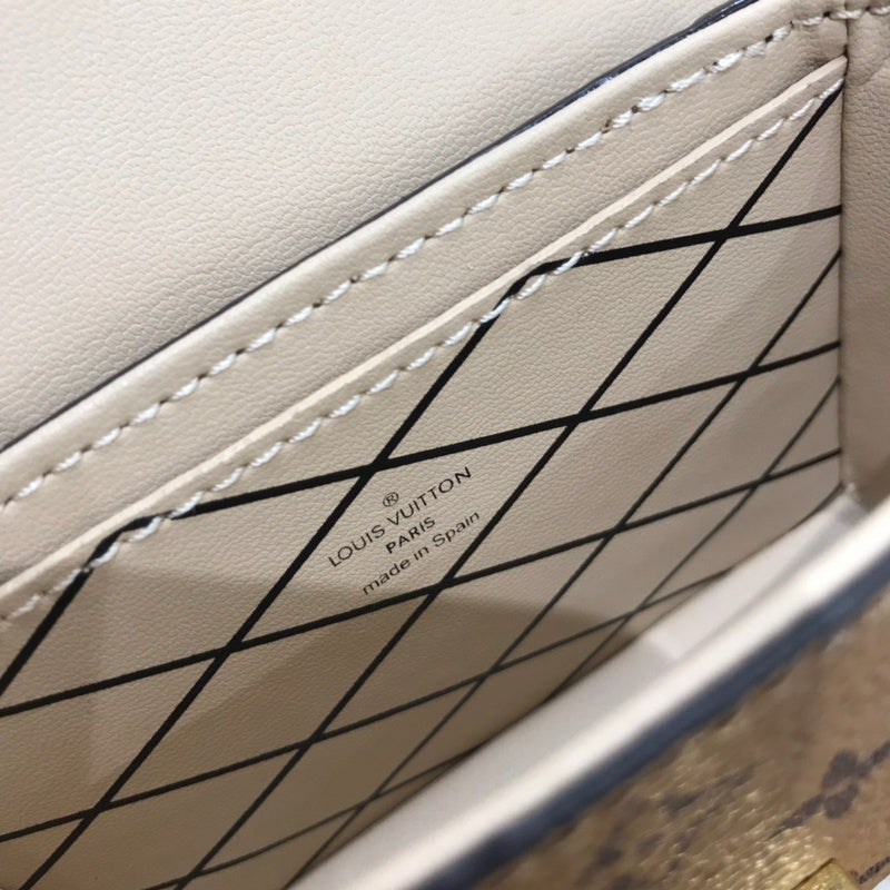 LOV2 Bags - Luxurious Bags  1815