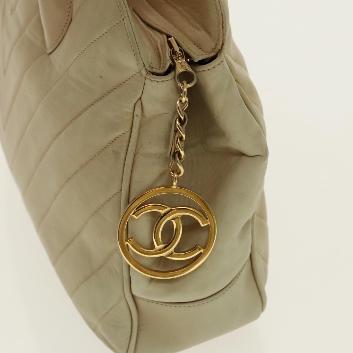 CHANEL V Stitch Hand Bag Lamb Skin Beige Gold CC 95608