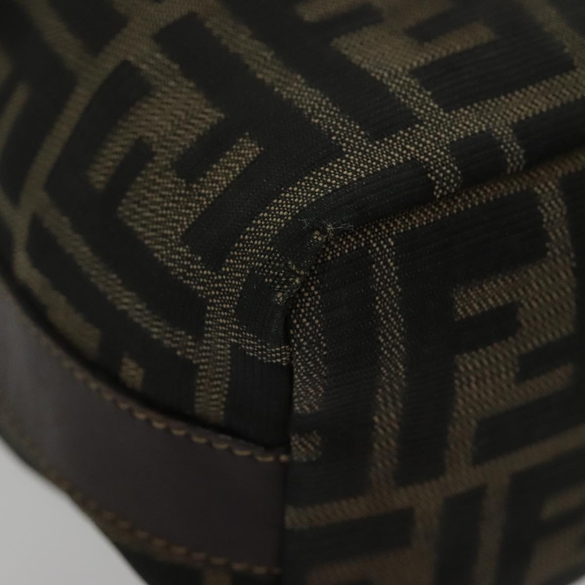 FENDI Zucca Canvas Vanity Hand Bag Brown 95992