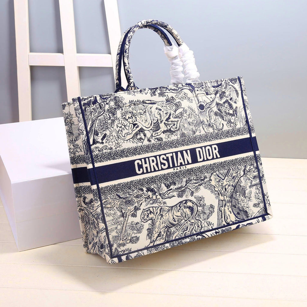 GLAMI Large Book Tote For Women 16.5in/42cm CD M1286ZRIW