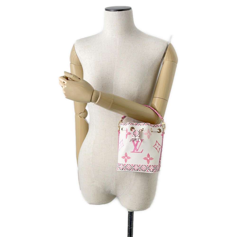 LOUIS VUITTON Nanonoe Rose/White M82386 Monogram / Giant